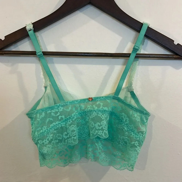 Victoria’s Secret Pink Lace Bralette - Size Small‎ - Picture 3 of 6